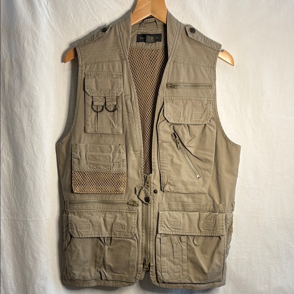 vintage Banana Republic photo journalist vest Mens XS 80s safari tan